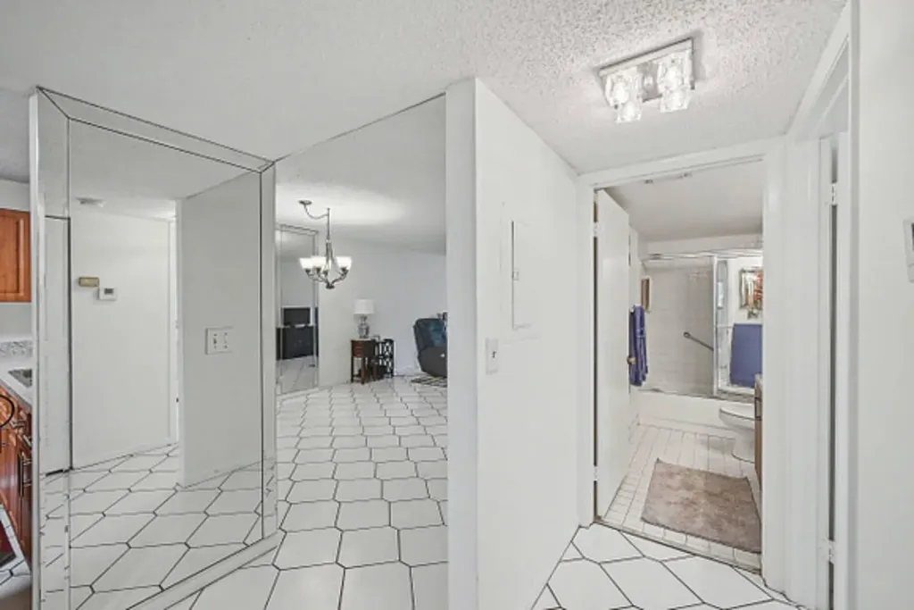 15244 Lakes Of Delray Boulevard Delray Beach FL 33484