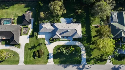 8677 Estate Drive West Palm Beach FL 33411