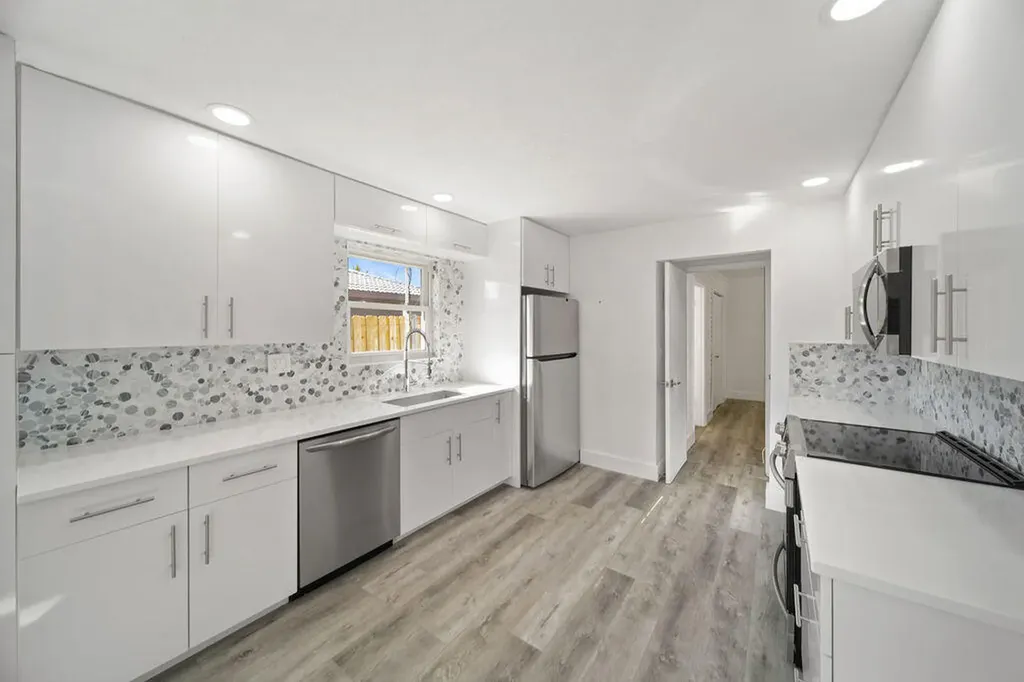 518 Kingbird Circle Delray Beach FL 33444