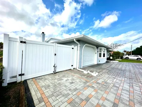141 NE Sagamore Terrace Port St Lucie FL 34983