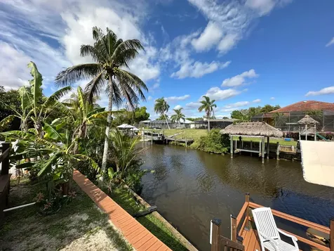141 NE Sagamore Terrace Port St Lucie FL 34983