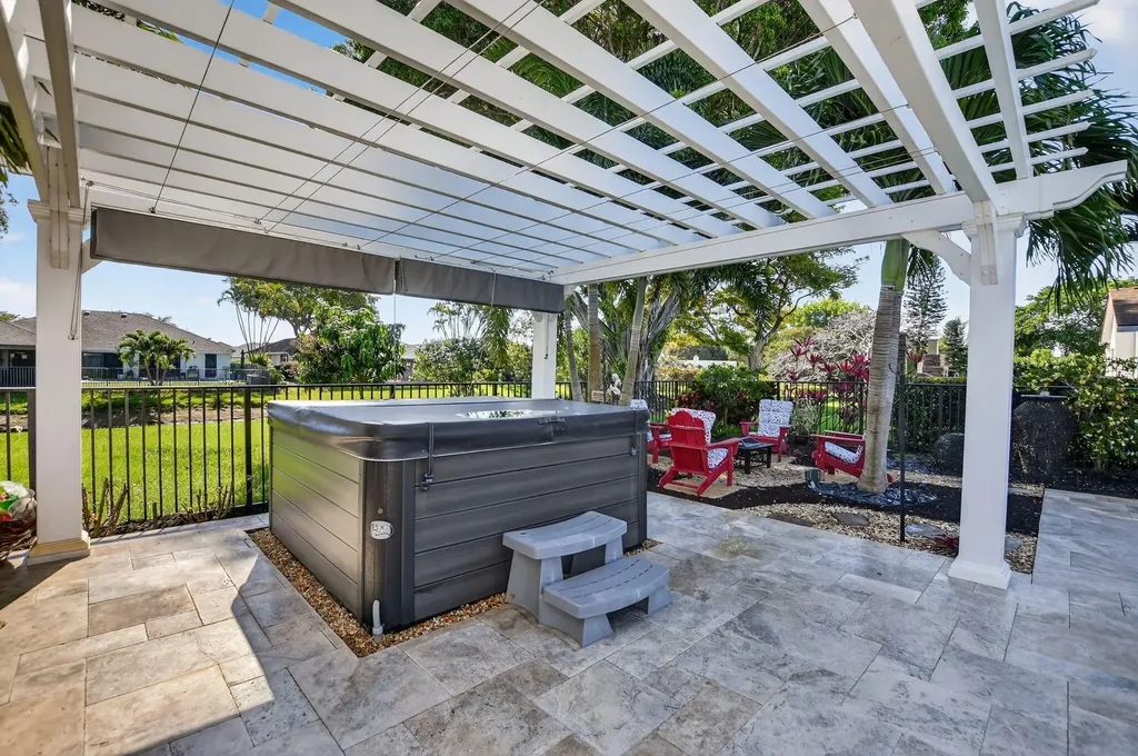 18298 102nd Way Boca Raton FL 33498