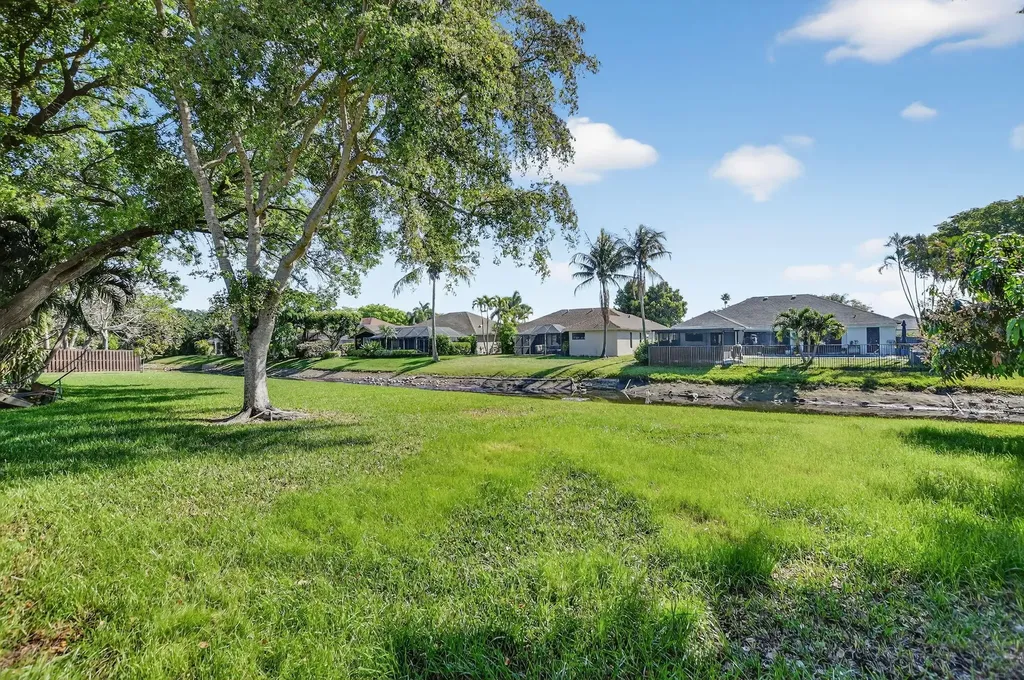 18298 102nd Way Boca Raton FL 33498
