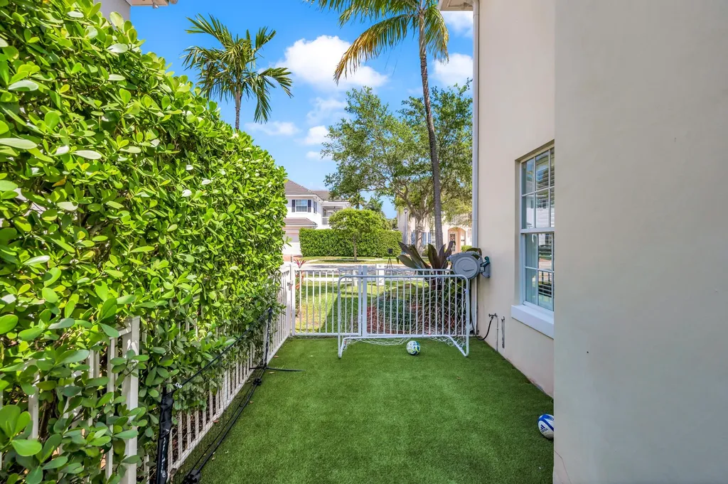1328 SW 21st Court Fort Lauderdale FL 33315