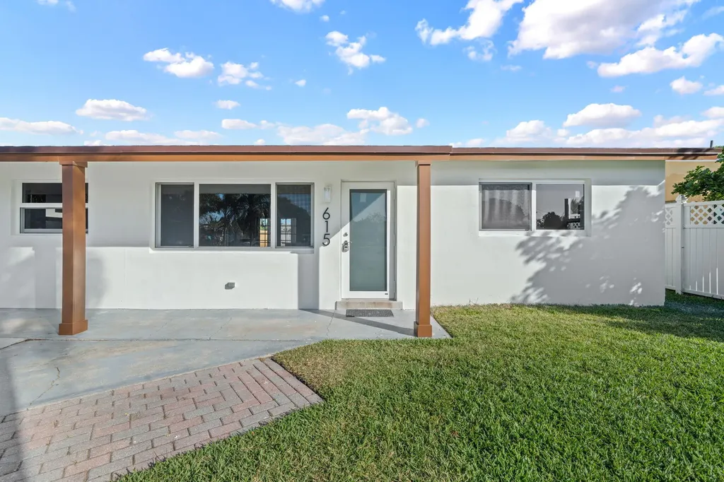 615 Garnett Street Lantana FL 33462