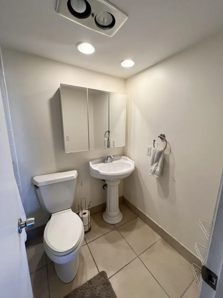 4023 Berkshire B Deerfield Beach FL 33442