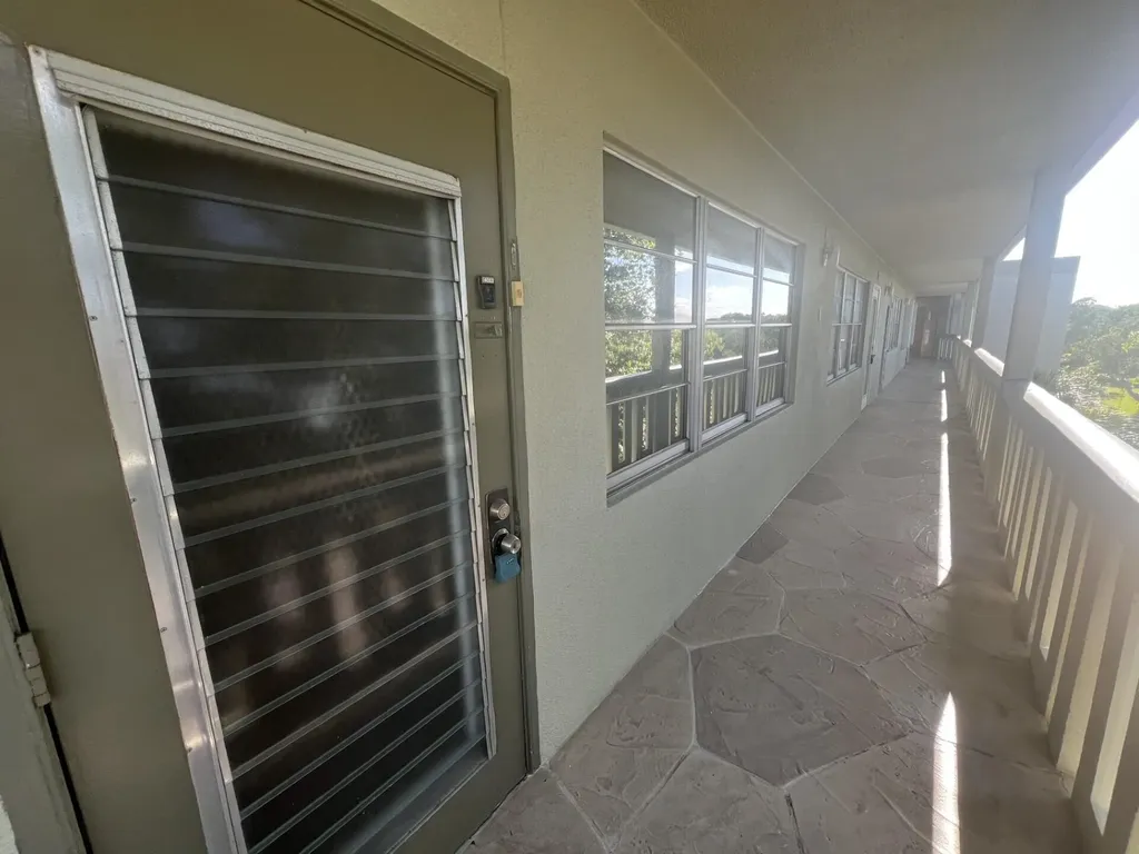 4023 Berkshire B Deerfield Beach FL 33442