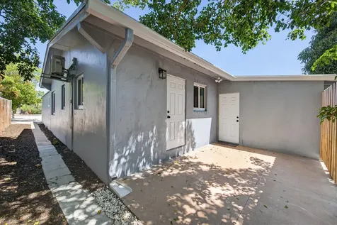 1908 NE 26th Street Wilton Manors FL 33305