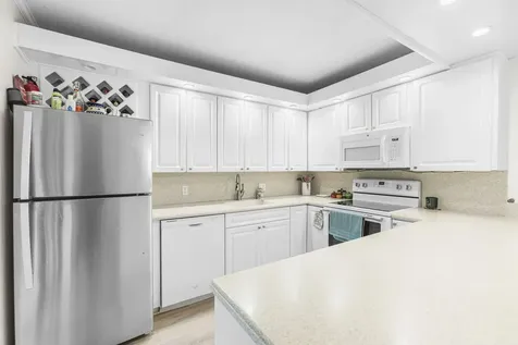 5674 SE Riverboat Drive Stuart FL 34997