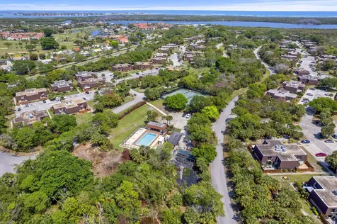 5674 SE Riverboat Drive Stuart FL 34997