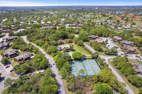 5674 SE Riverboat Drive Stuart FL 34997