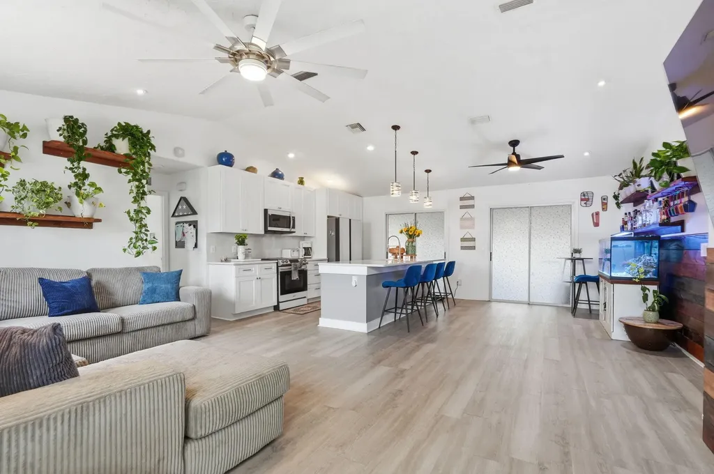494 SW Paar Drive Port St Lucie FL 34953