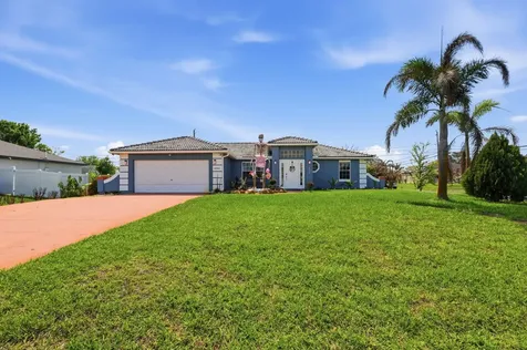 494 SW Paar Drive Port St Lucie FL 34953