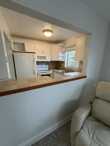 48 Bedford B West Palm Beach FL 33417