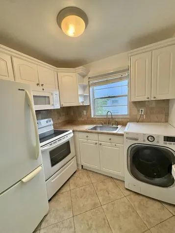 48 Bedford B West Palm Beach FL 33417