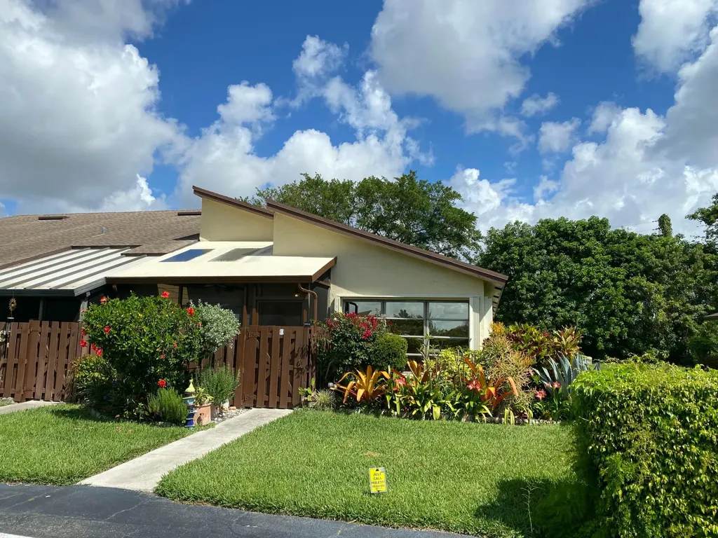 5061 Nesting Way Delray Beach FL 33484