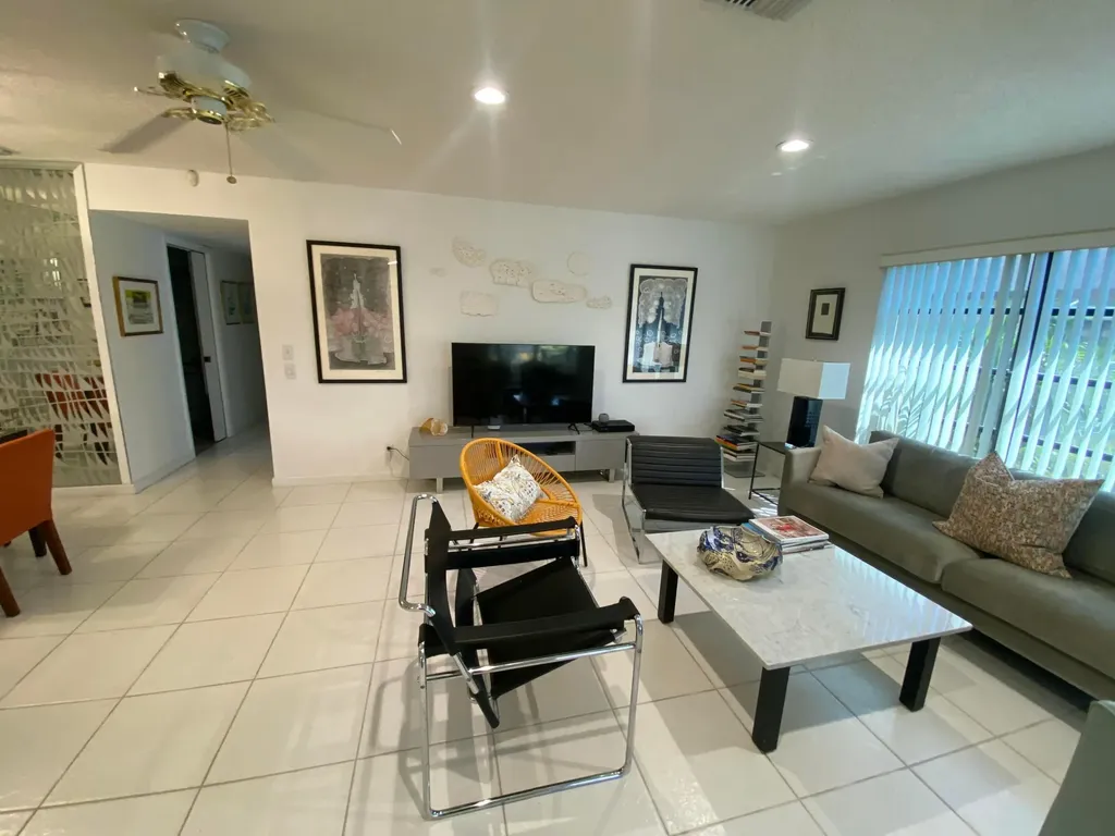 5061 Nesting Way Delray Beach FL 33484
