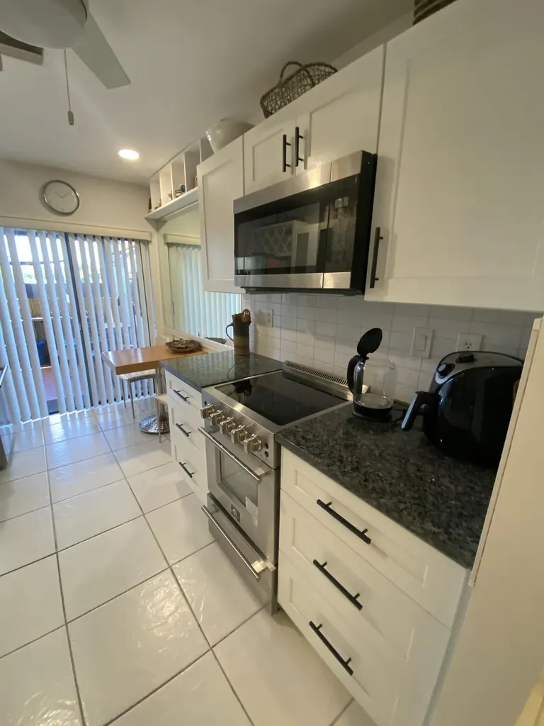 5061 Nesting Way Delray Beach FL 33484