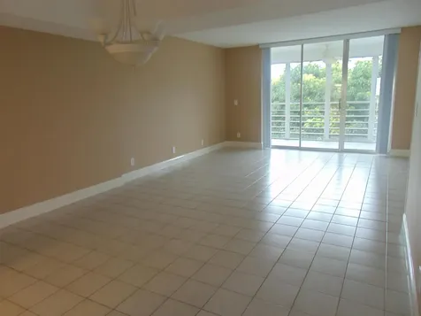 3286 Arcara Way Greenacres FL 33467