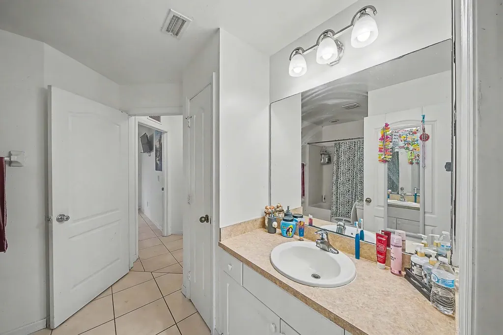 2900 W 42nd Street Street W Lehigh Acres FL 33971