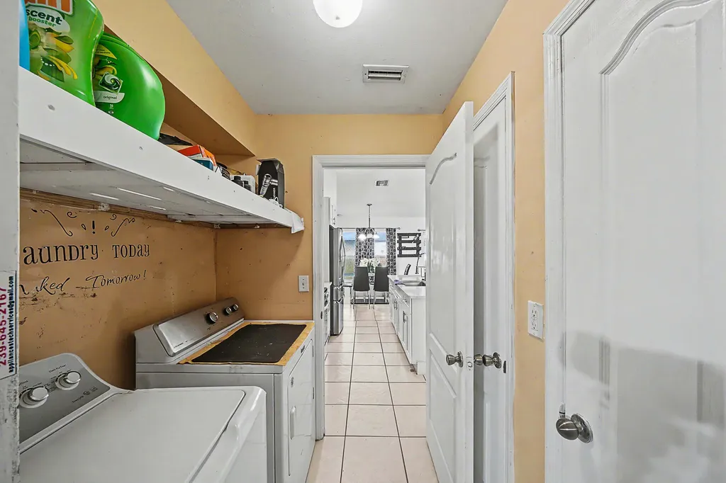 2900 W 42nd Street Street W Lehigh Acres FL 33971