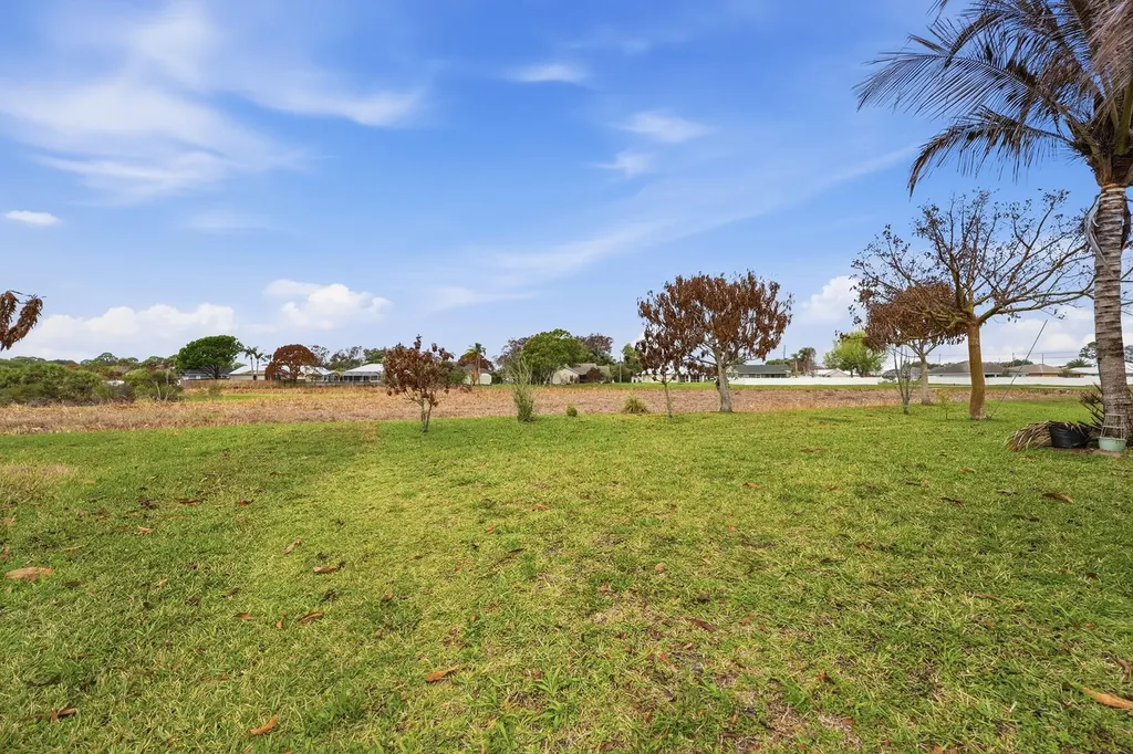 6988 NW Hartney Way Port St Lucie FL 34983
