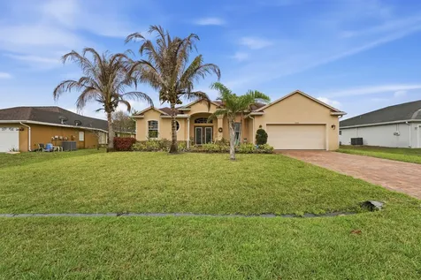 6988 NW Hartney Way Port St Lucie FL 34983