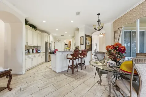 6988 NW Hartney Way Port St Lucie FL 34983