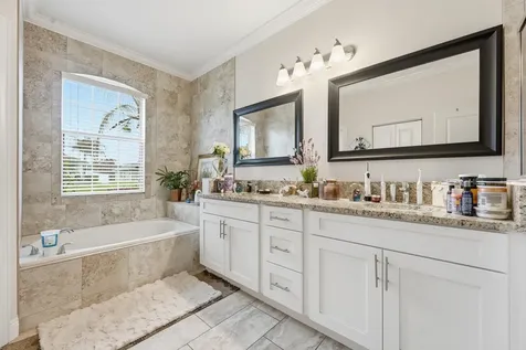 6988 NW Hartney Way Port St Lucie FL 34983
