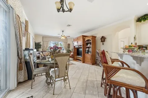 6988 NW Hartney Way Port St Lucie FL 34983