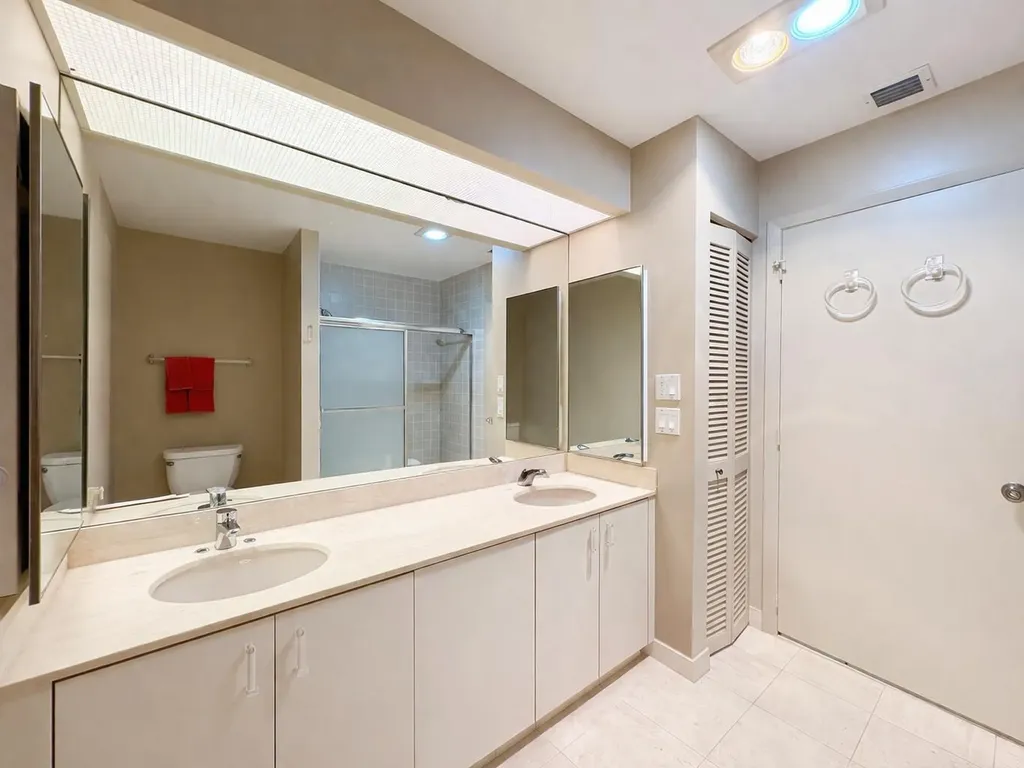 35 Brentwood Drive Boynton Beach FL 33436