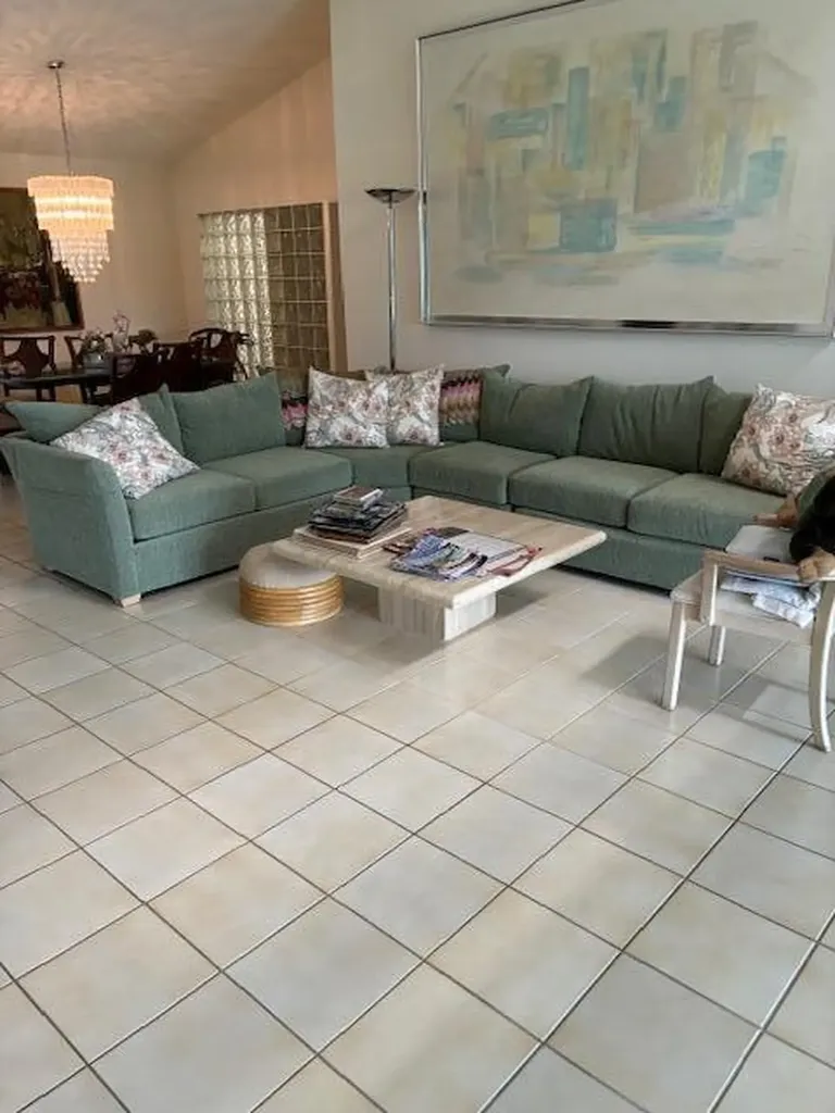35 Brentwood Drive Boynton Beach FL 33436
