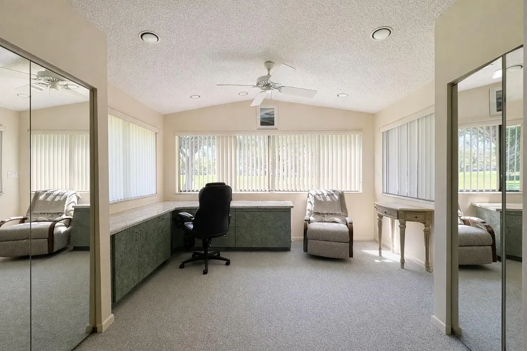 35 Brentwood Drive Boynton Beach FL 33436