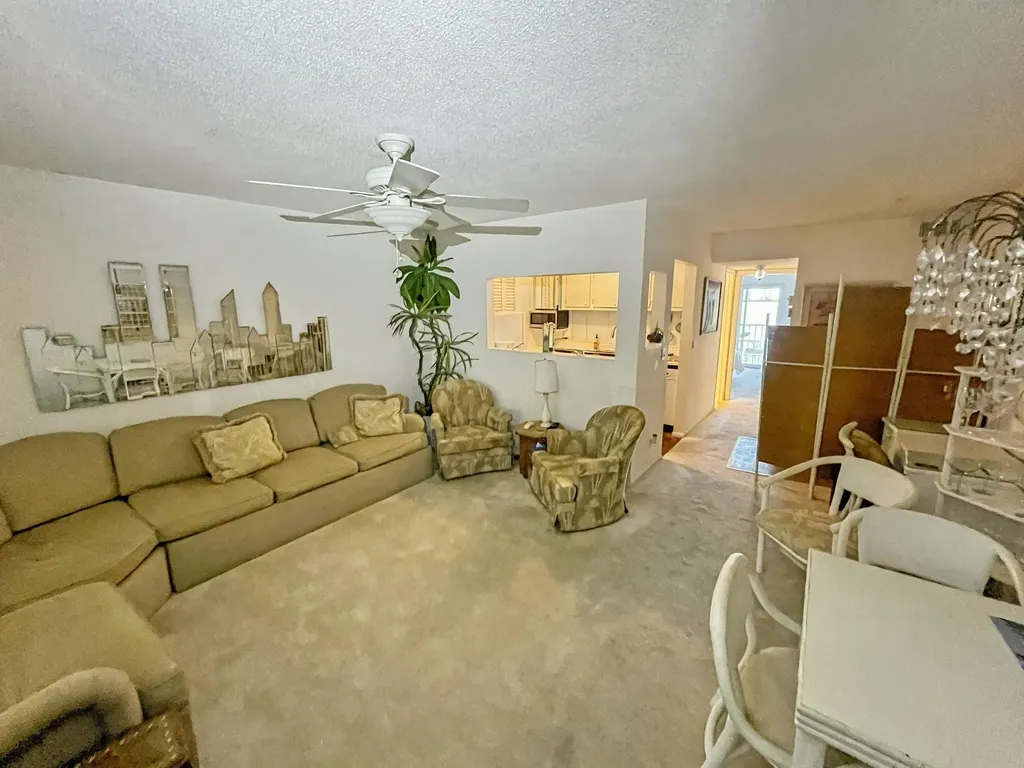 101 Doolen Court North Palm Beach FL 33408