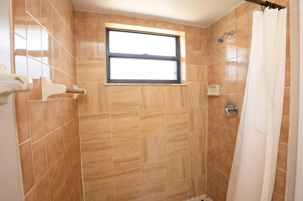 2456 SE Trail Avenue Port St Lucie FL 34952
