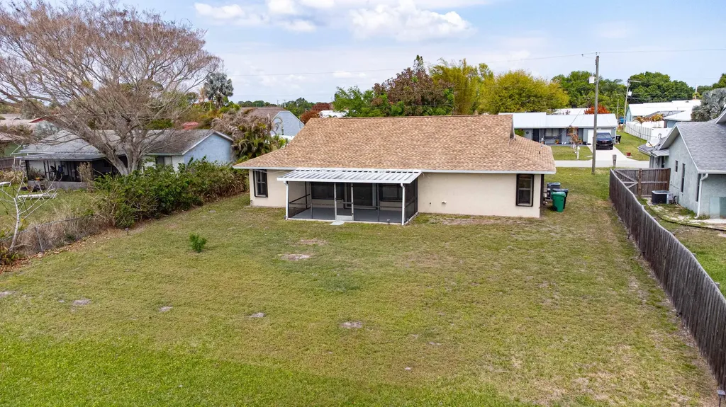 2456 SE Trail Avenue Port St Lucie FL 34952