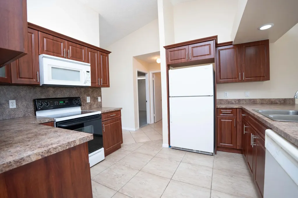 2456 SE Trail Avenue Port St Lucie FL 34952