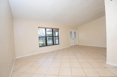 2456 SE Trail Avenue Port St Lucie FL 34952