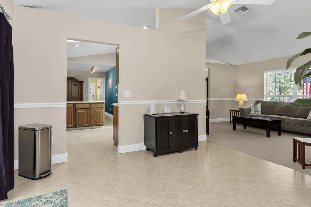 355 86th Terrace S West Palm Beach FL 33411