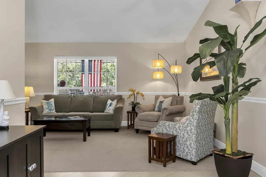 355 86th Terrace S West Palm Beach FL 33411