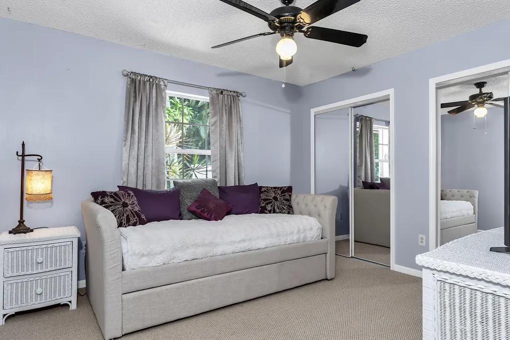 355 86th Terrace S West Palm Beach FL 33411