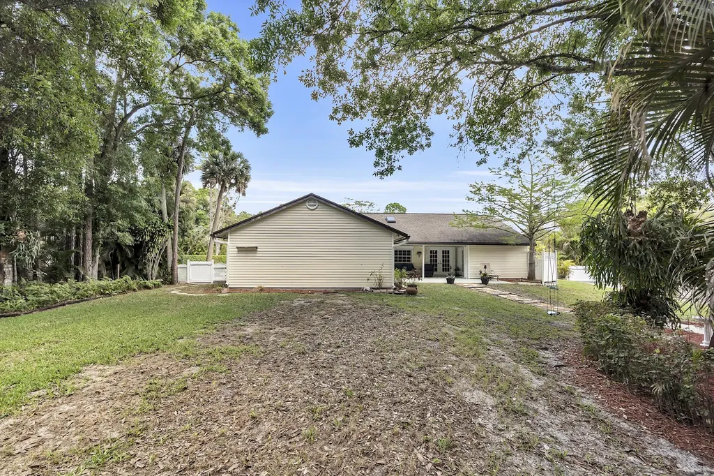 355 86th Terrace S West Palm Beach FL 33411