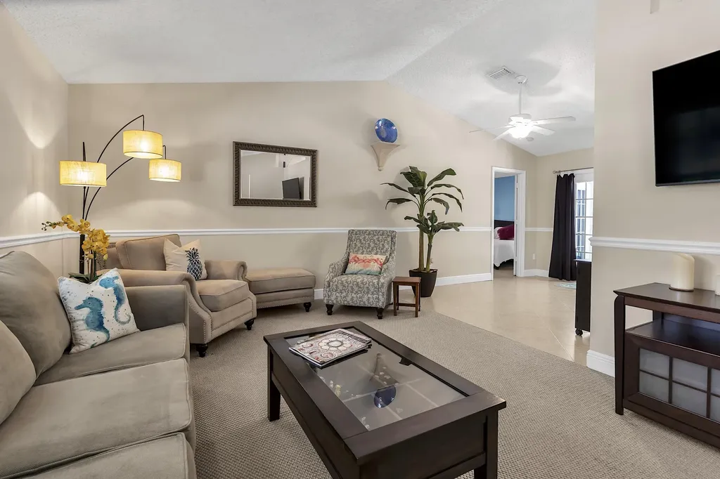 355 86th Terrace S West Palm Beach FL 33411