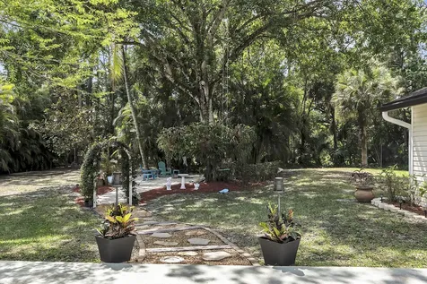 355 86th Terrace S West Palm Beach FL 33411