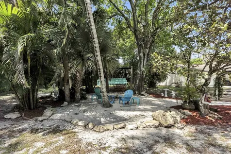 355 86th Terrace S West Palm Beach FL 33411