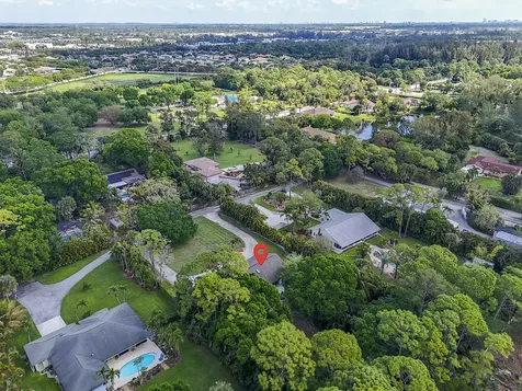 355 86th Terrace S West Palm Beach FL 33411