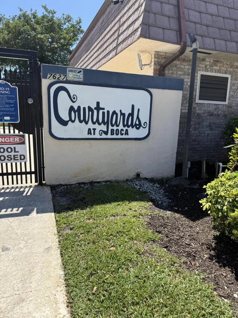 7658 Courtyard Run W Boca Raton FL 33433