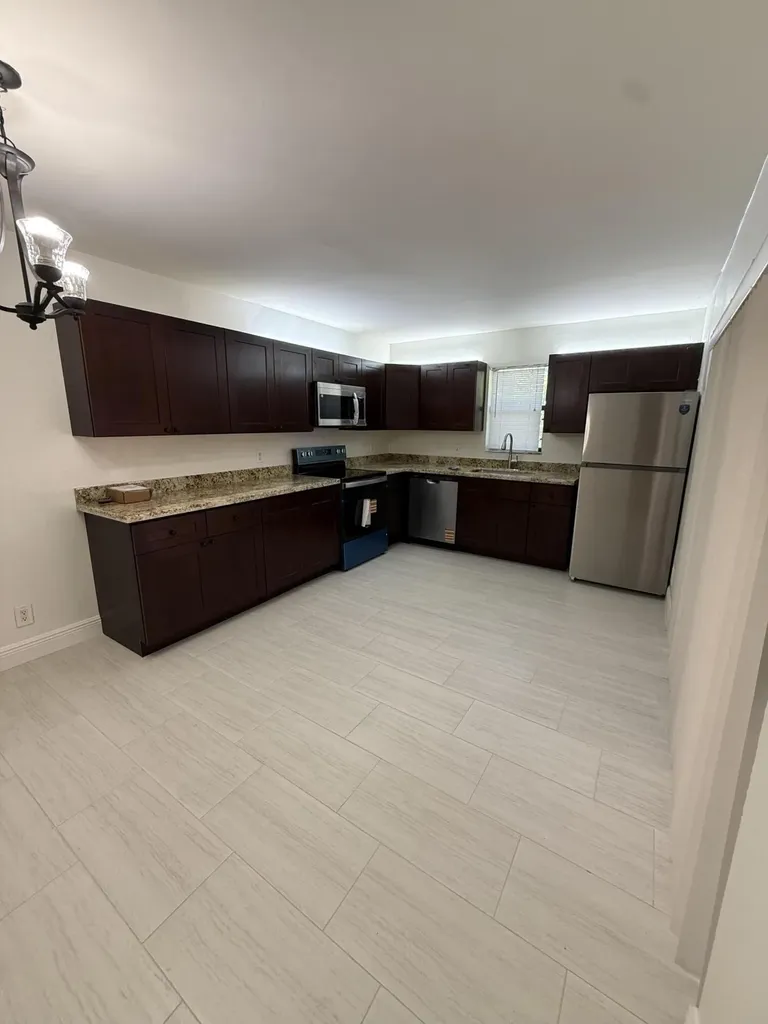 7658 Courtyard Run W Boca Raton FL 33433
