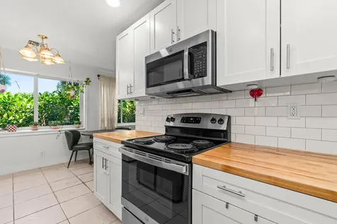 414 SW 15th Avenue Delray Beach FL 33444