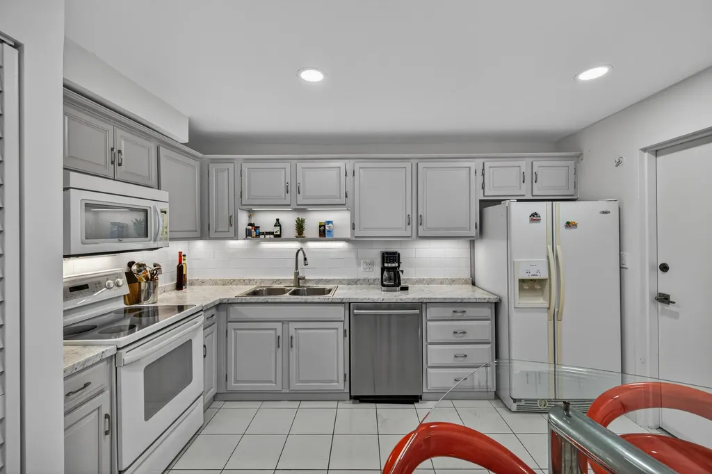 1370 S Ocean Boulevard Pompano Beach FL 33062